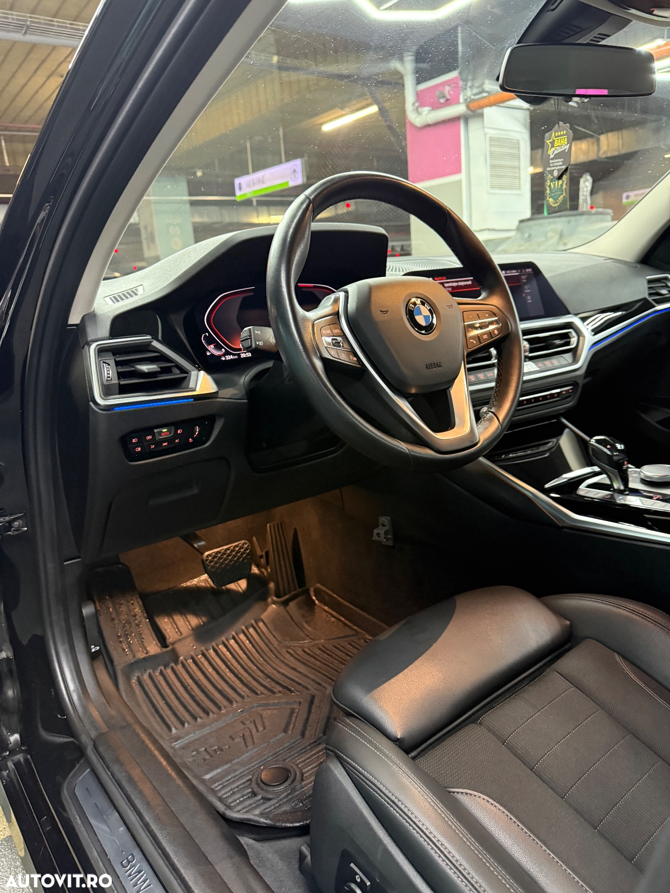 BMW Seria 3 318i Aut. Sport Line - 8