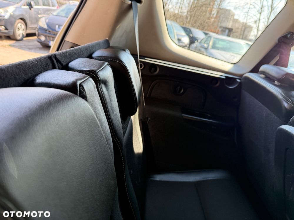 Renault Grand Scenic - 13