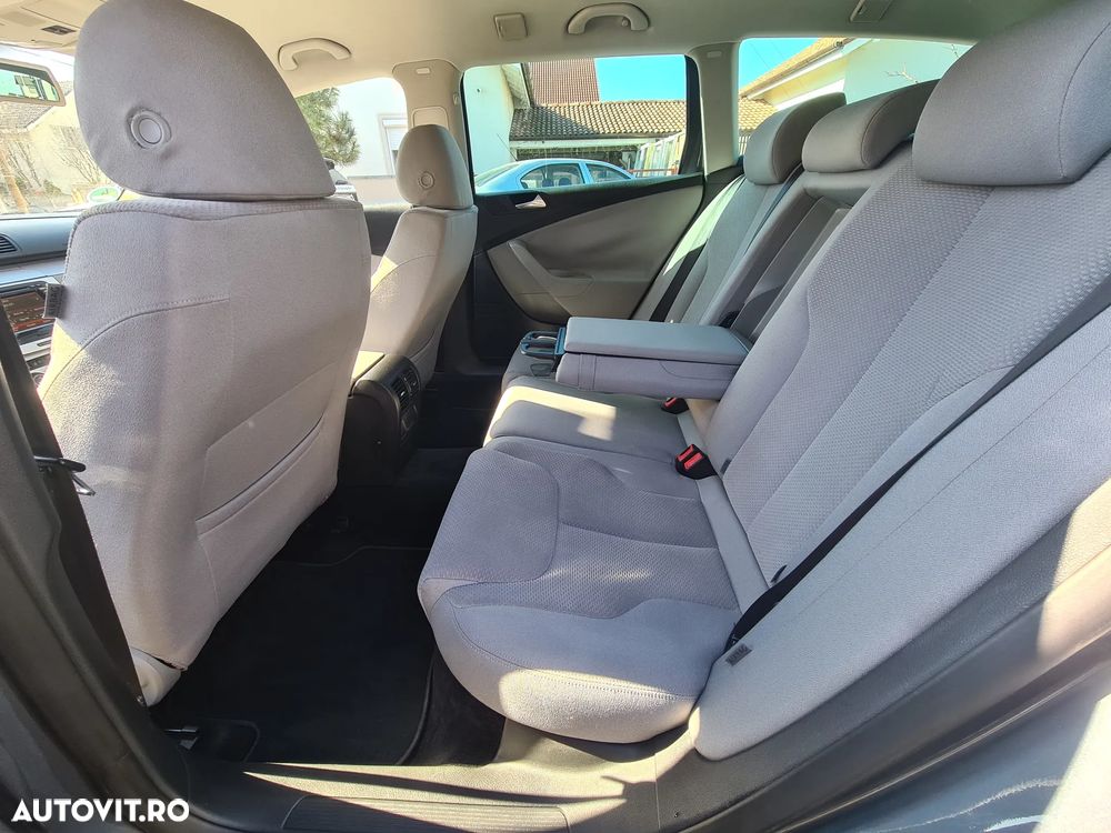 Volkswagen Passat 1.4 TSI Comfortline DSG - 9