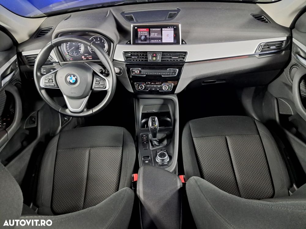BMW X1 sDrive18d AT - 12