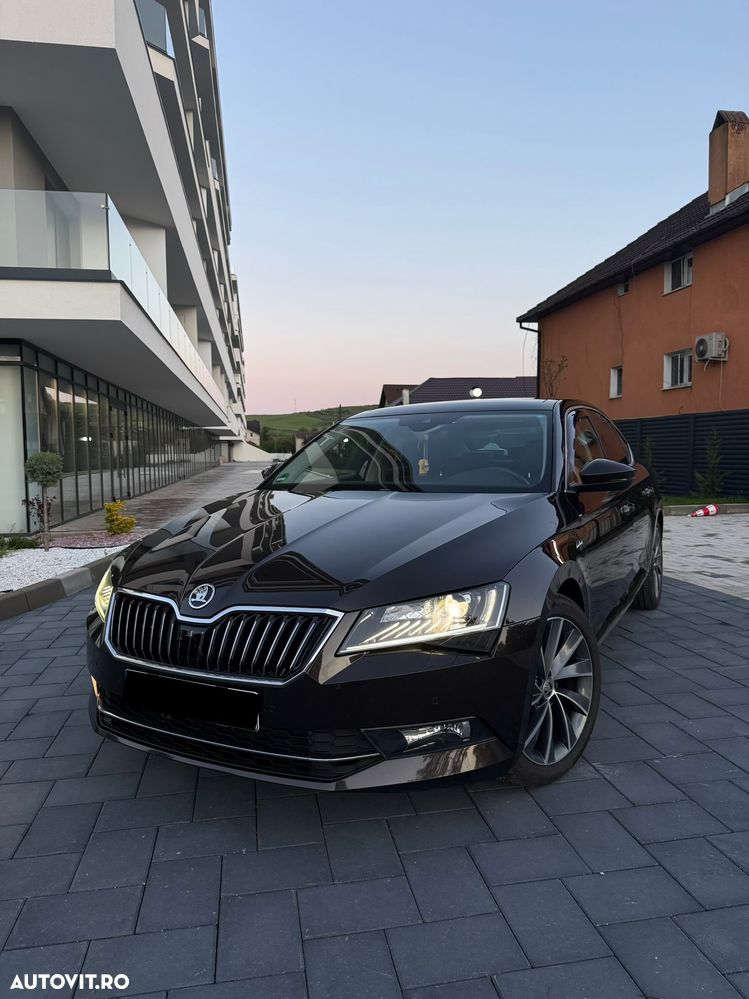 Skoda Superb 2.0 TDI 4X4 DSG L&K - 4