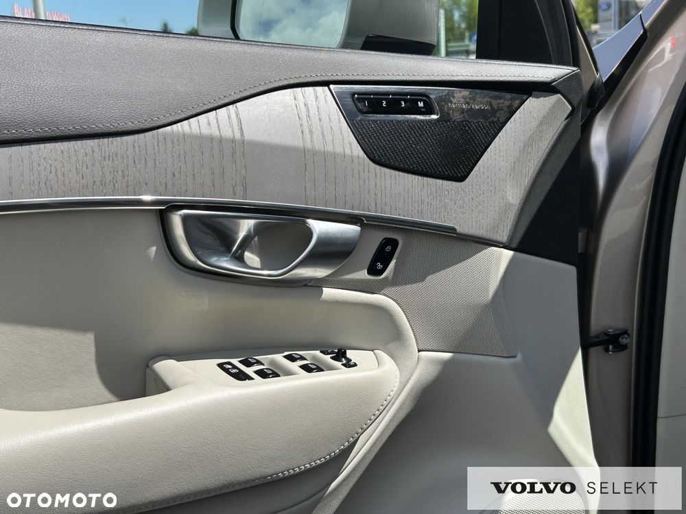 Volvo XC 90 - 13