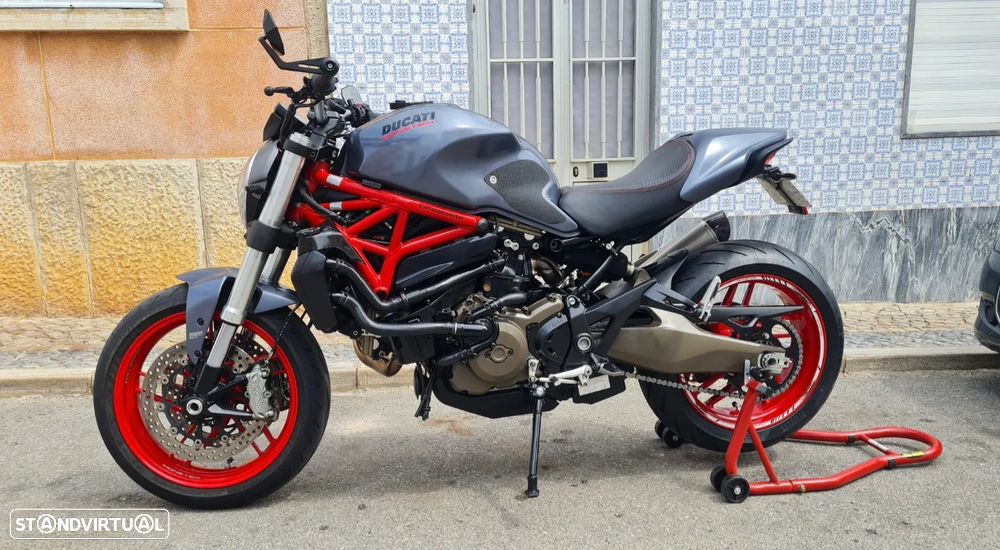 Ducati Monster - 2