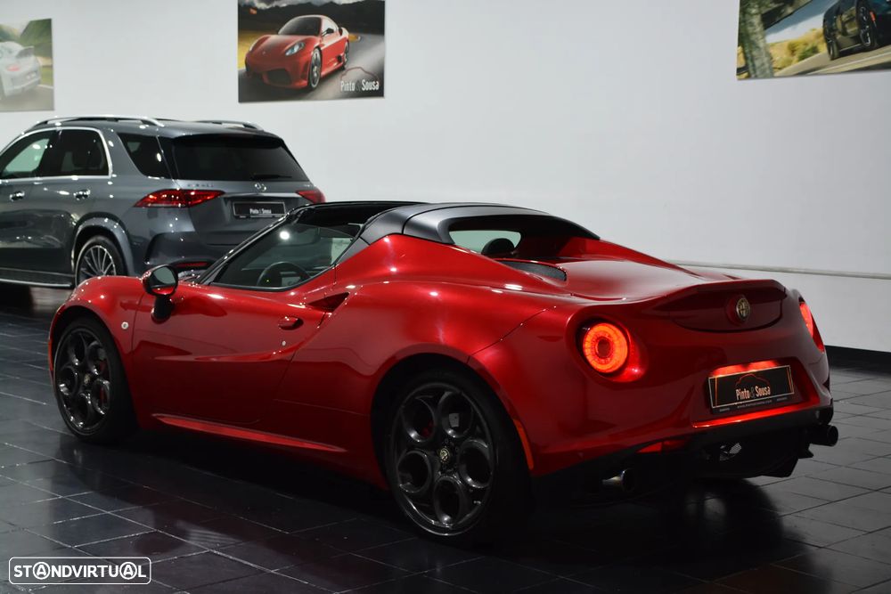 Alfa Romeo 4C Spider 1750 TBi - 12