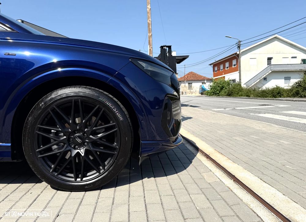 Audi Q4 e-tron 40 82 kWH — fotografia 17