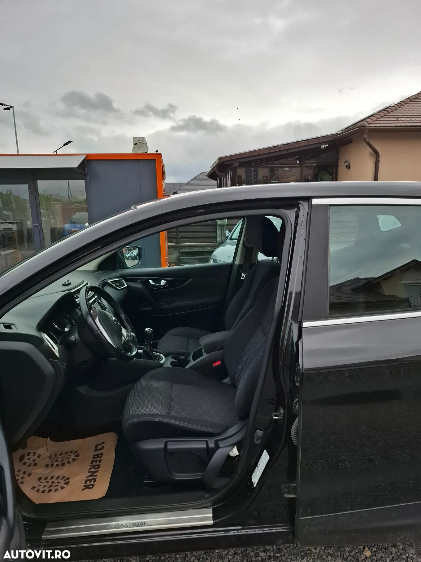 Nissan Qashqai 1.5 DCI Start/Stop Visia - 12