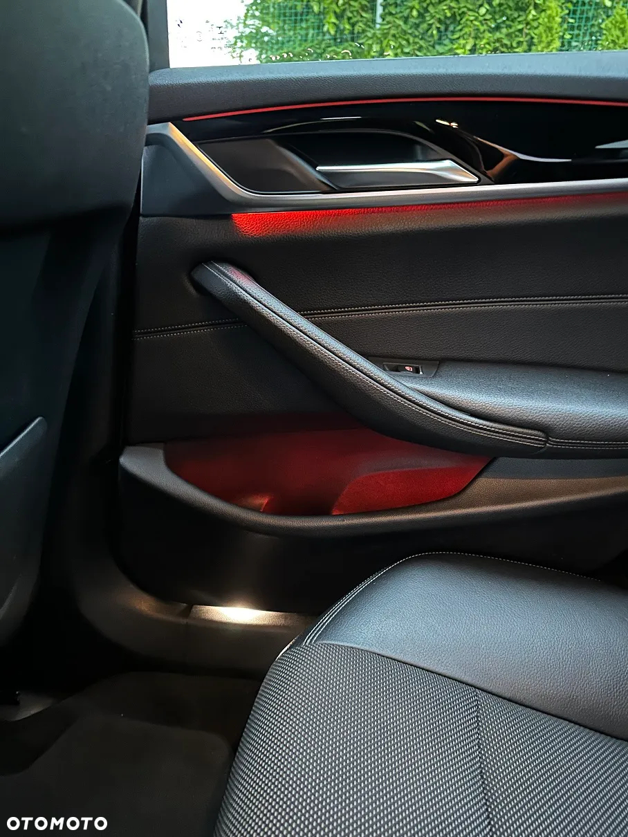 BMW Seria 5 520d Sport Line - 28