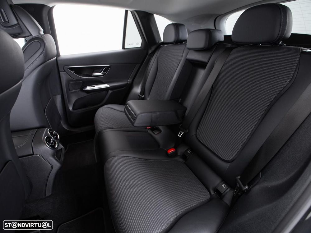 Mercedes-Benz GLC 300 e 4Matic - 11