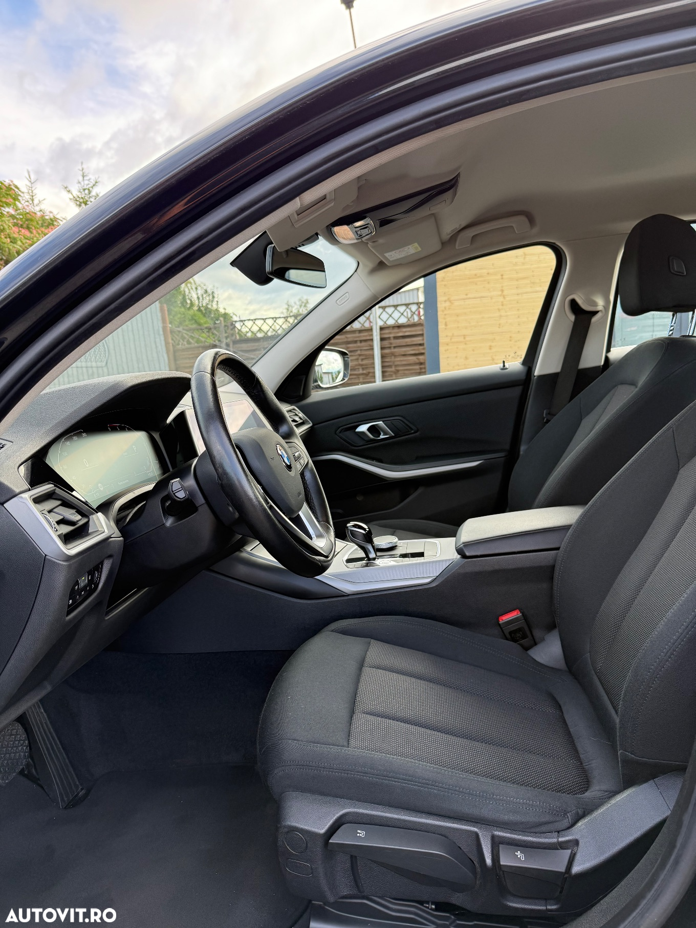 BMW Seria 3 318d AT MHEV - 13