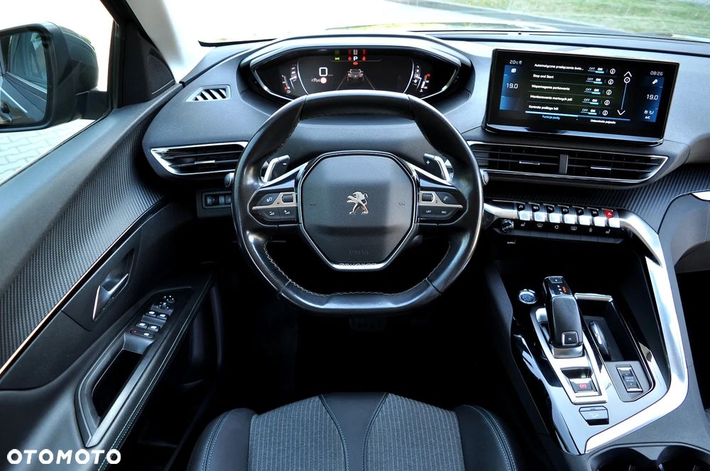 Peugeot 3008 1.2 PureTech Allure S&S EAT8 - 23
