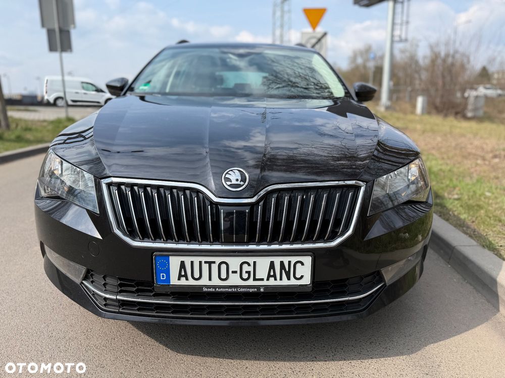 Skoda Superb 2.0 TDI Style - 10