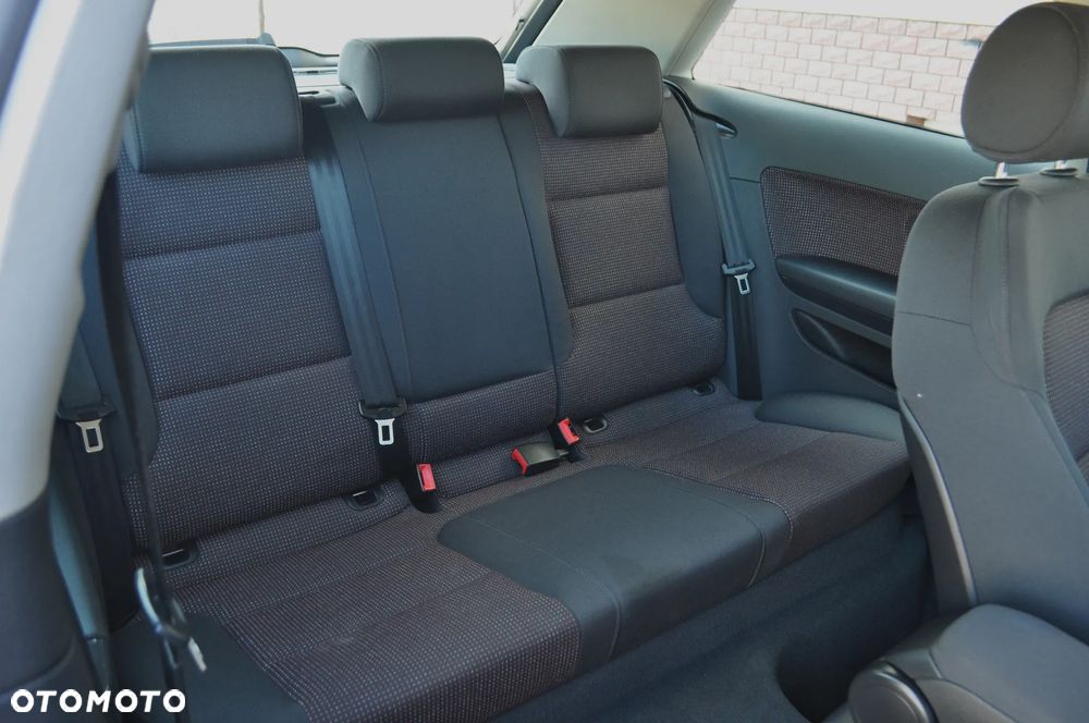 Audi A3 3-drzwiowe 2.0 FSI Attraction - 24