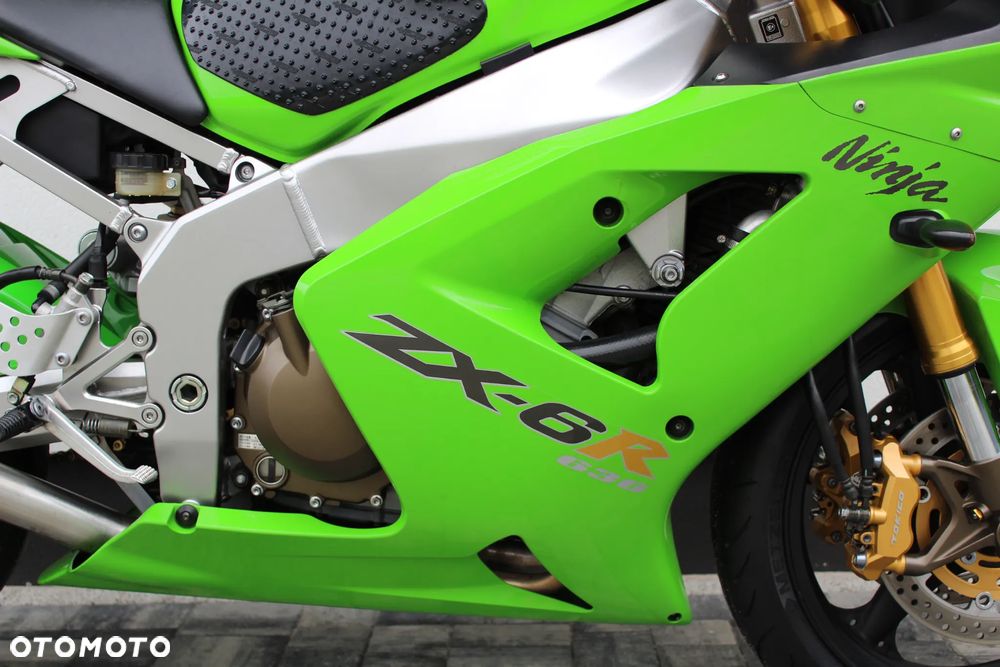 Kawasaki ZXR - 12