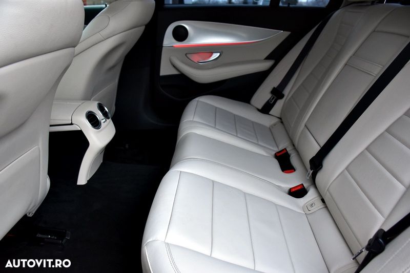 Mercedes-Benz E - 16