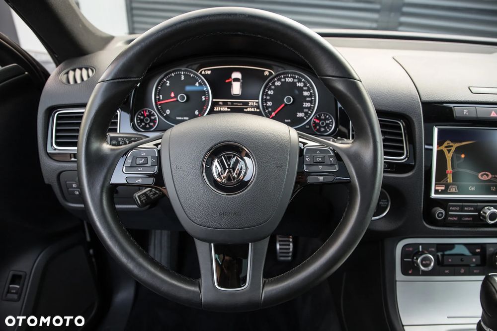 Volkswagen Touareg 3.0 V6 TDI 4XMot BMT - 22