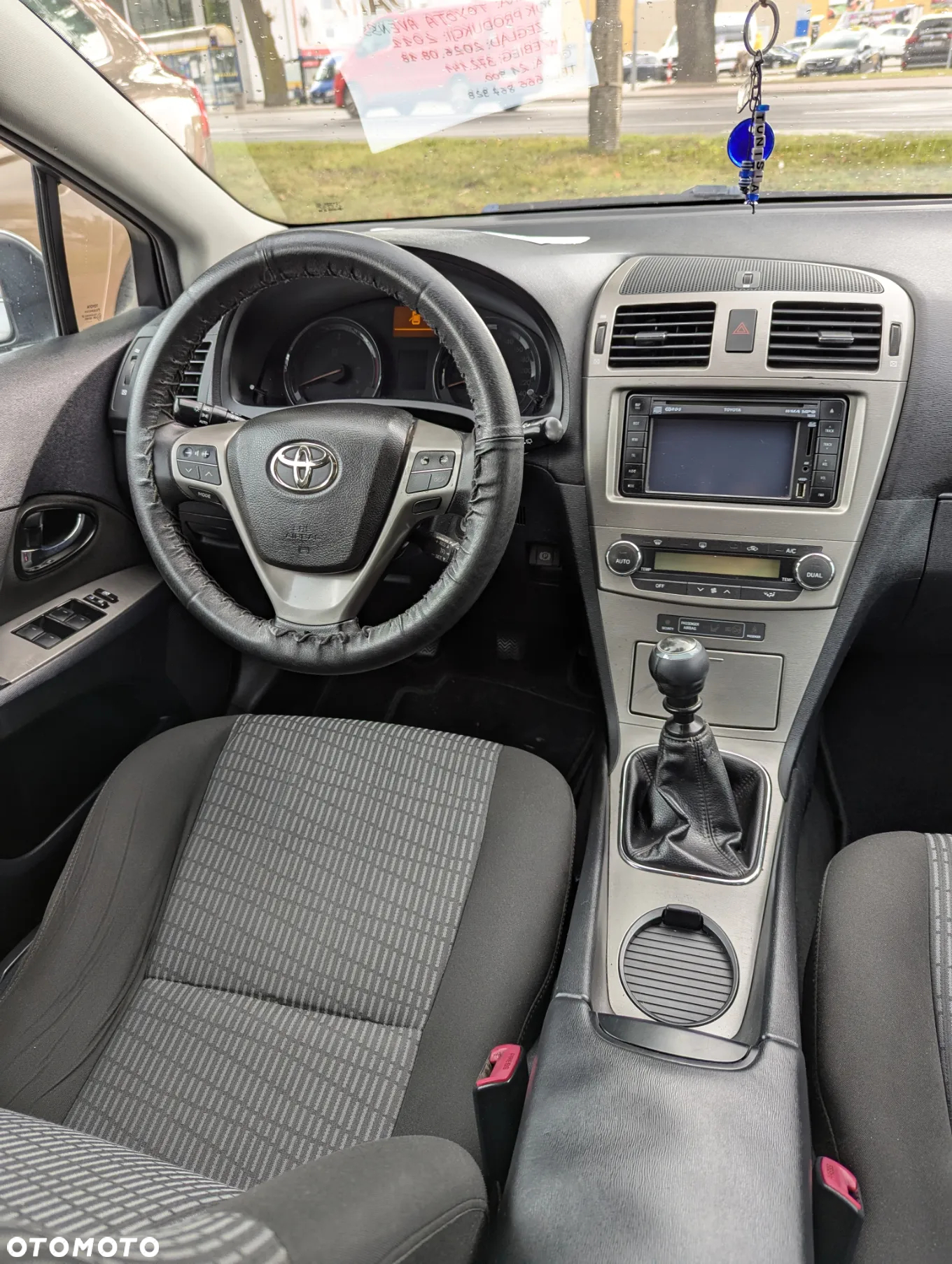 Toyota Avensis - 4