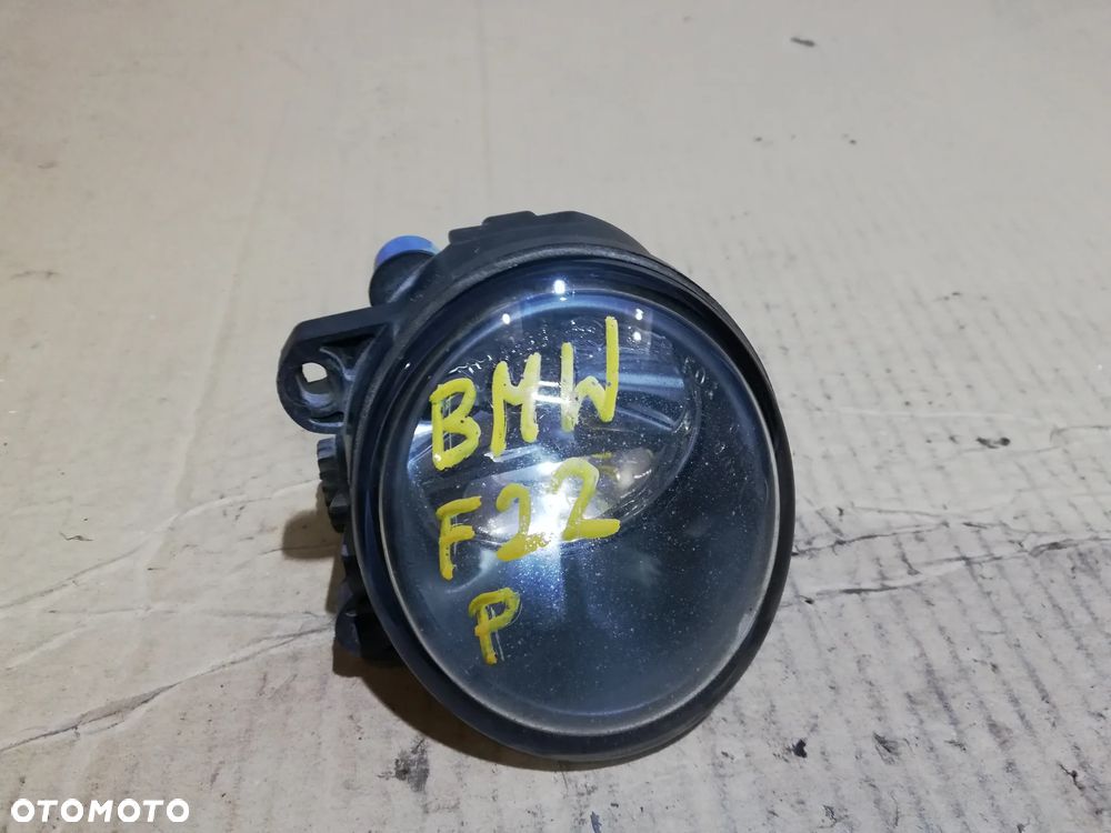 HALOGEN PRAWY PRZÓD BMW F10 F22 E92 89206261 - 1