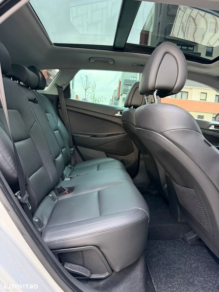 Hyundai Tucson 2.0 CRDI 4WD Automatik Premium - 8