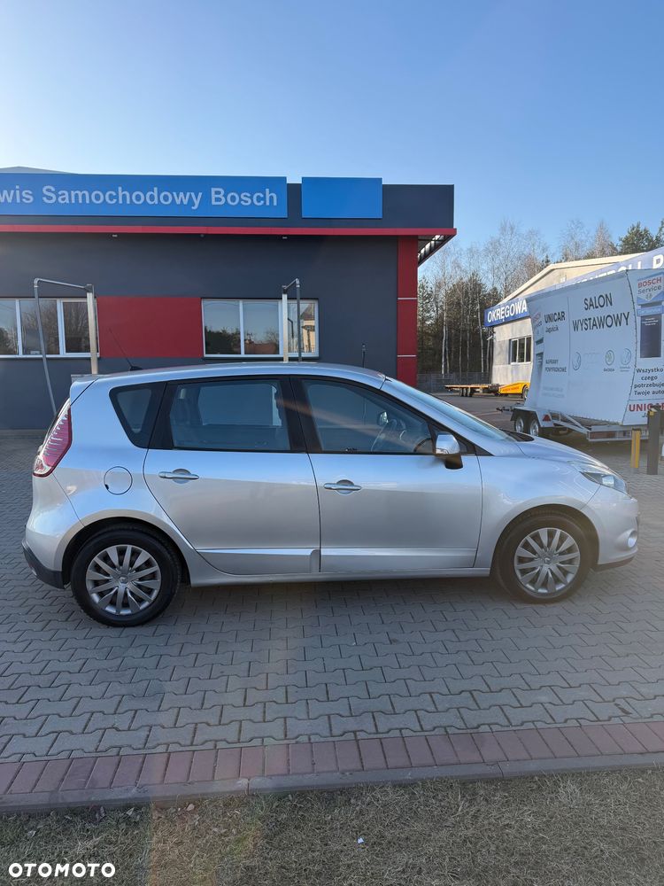 Renault Scenic 2.0 16V 140 CVT Dynamique - 8