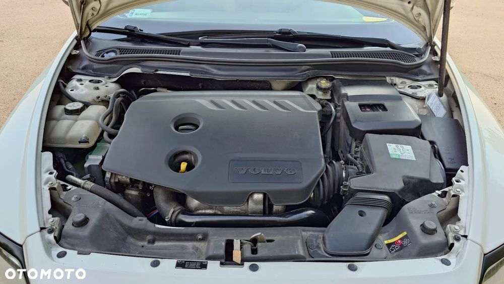 Volvo V50 D2 - 14