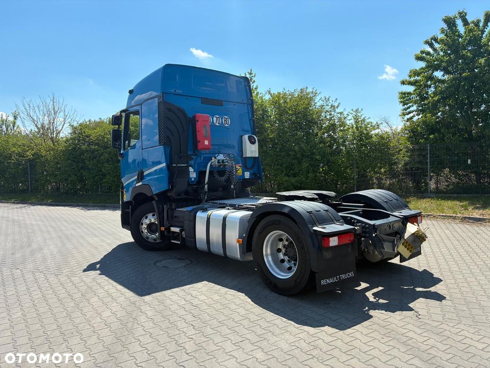 Renault T440 Sleeper Cab ADR - 6