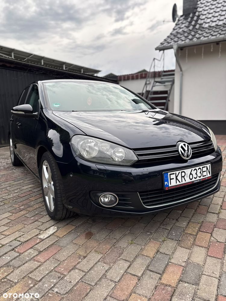 Volkswagen Golf - 8