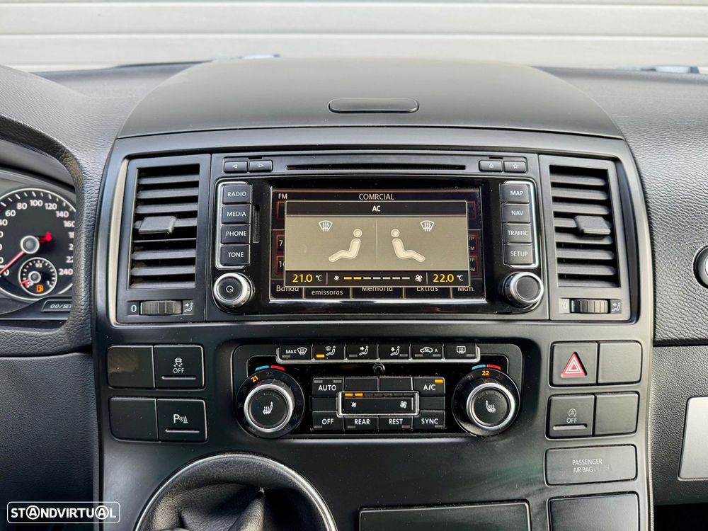 VW Multivan 2.0 TDi 180 Highline BlueMotion - 34