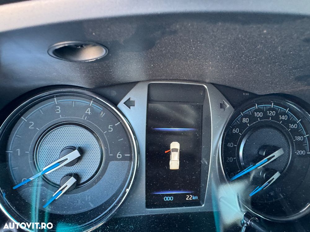 Toyota Hilux 4x4 Double Cab MHEV Autm. Invincible - 14