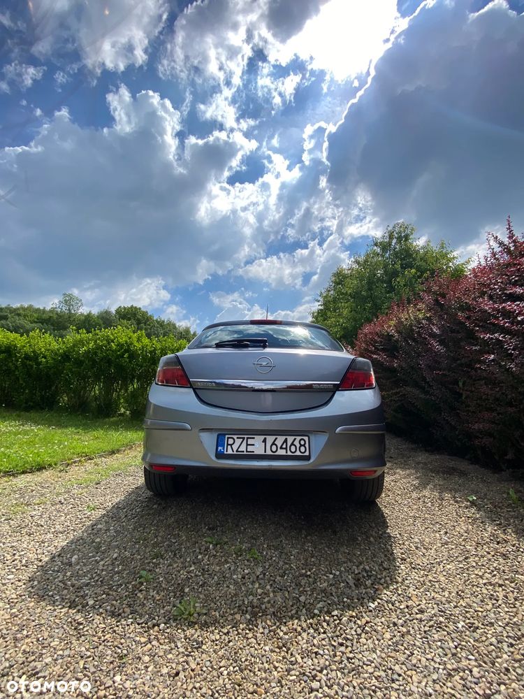 Opel Astra 1.9 CDTI DPF Cosmo - 20