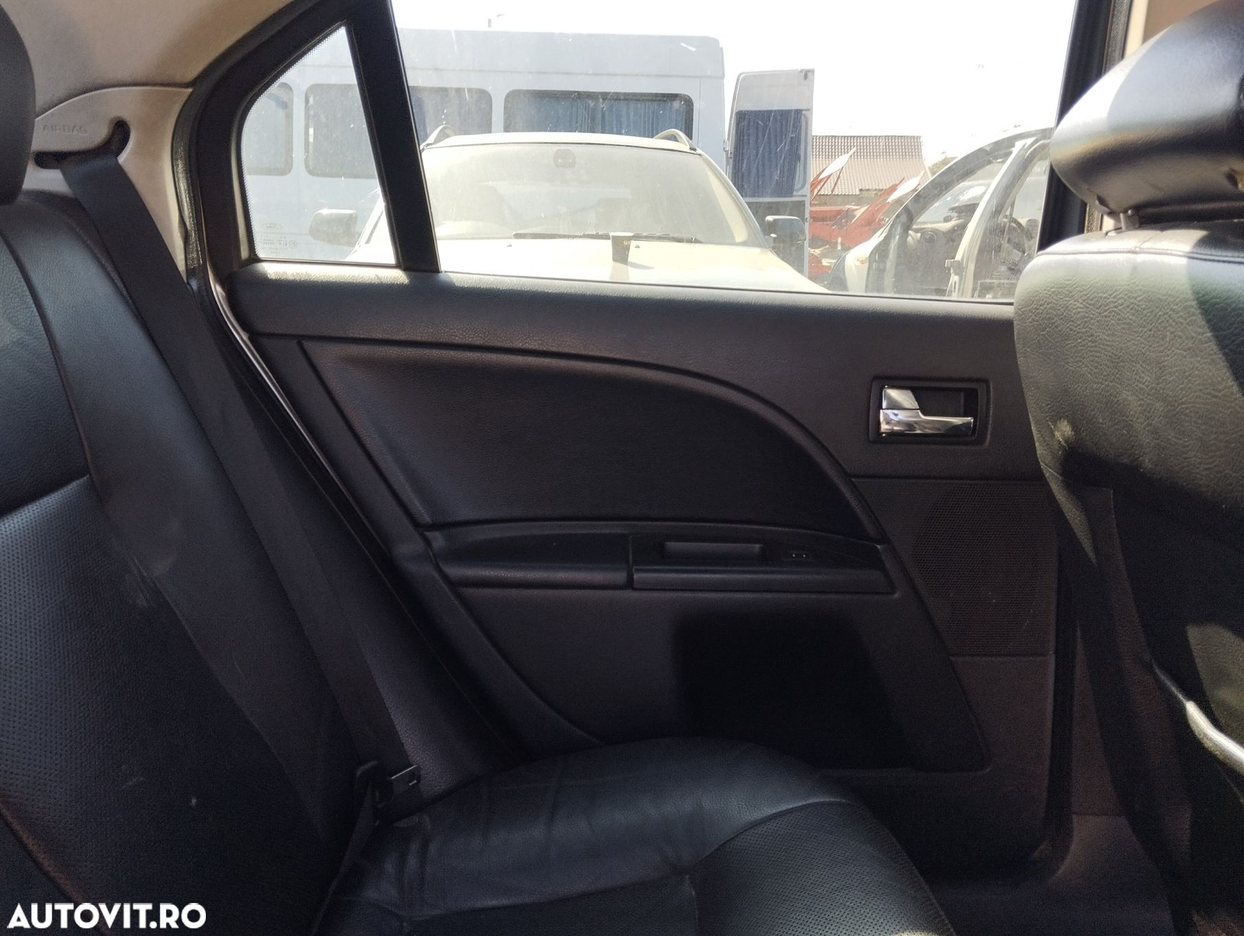 Dezmembrari  Ford MONDEO Mk 3  2000  > 2007 2.0 TDCi Motorina - 2
