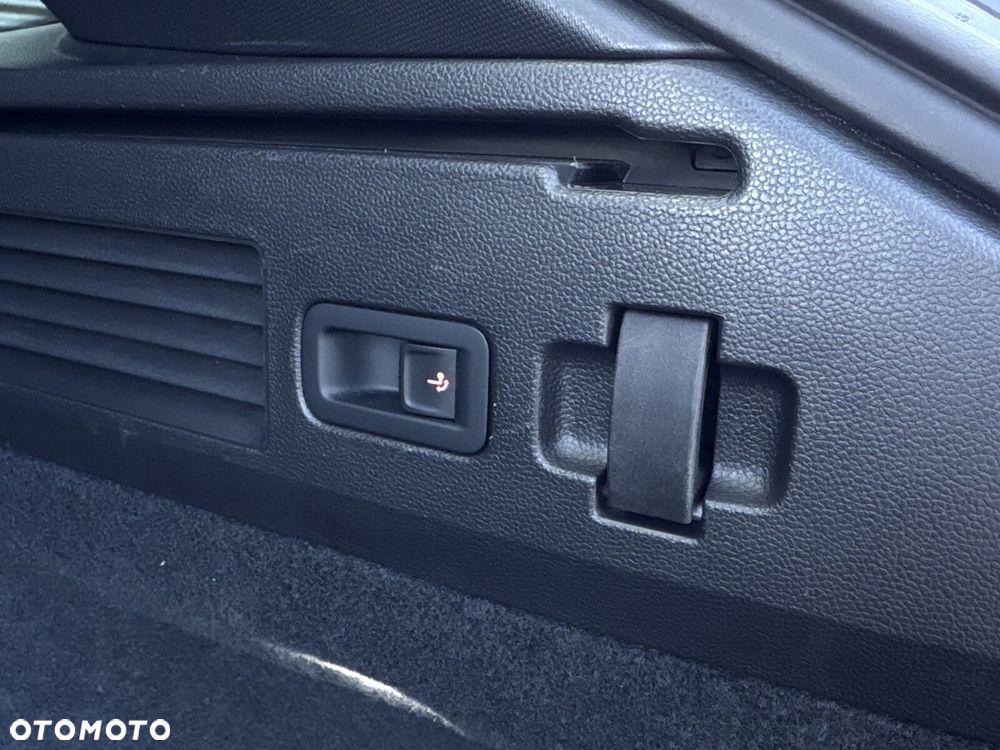 Volkswagen Arteon 2.0 TSI 4Motion R DSG - 36