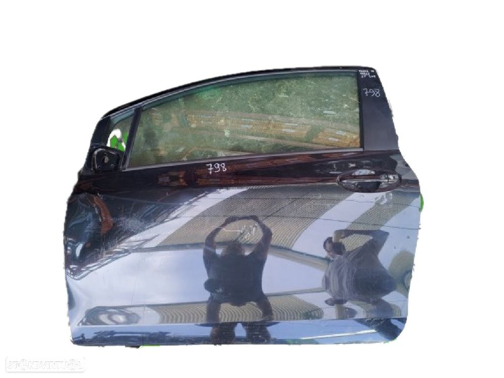 Porta Esq Toyota Yaris (_P9_) - 1