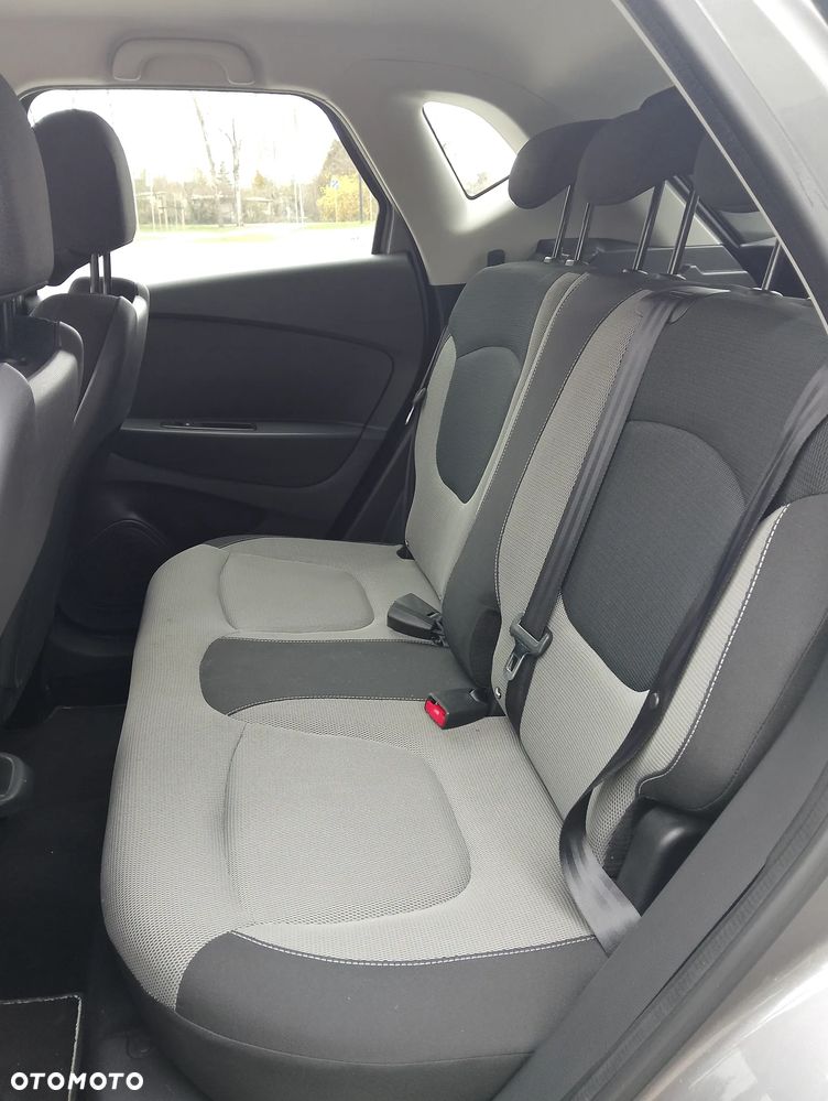 Renault Captur dCi 90 EDC Dynamique - 14