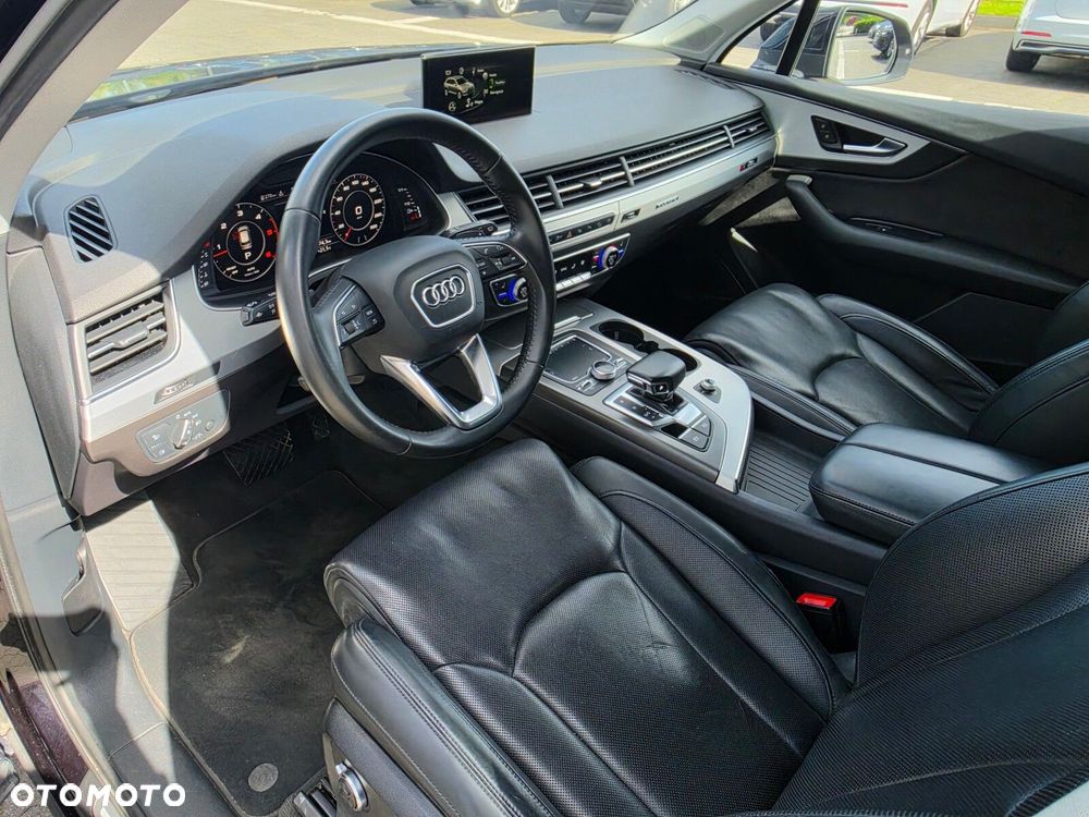 Audi Q7 - 24