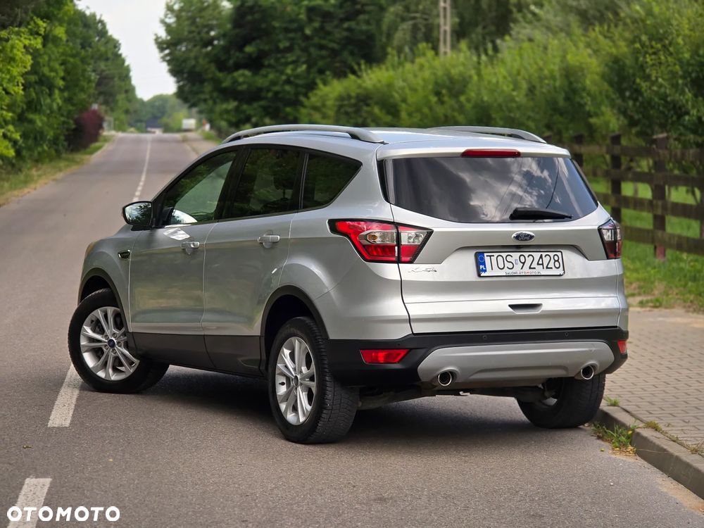 Ford Kuga 2.0 TDCi 2x4 Titanium - 2