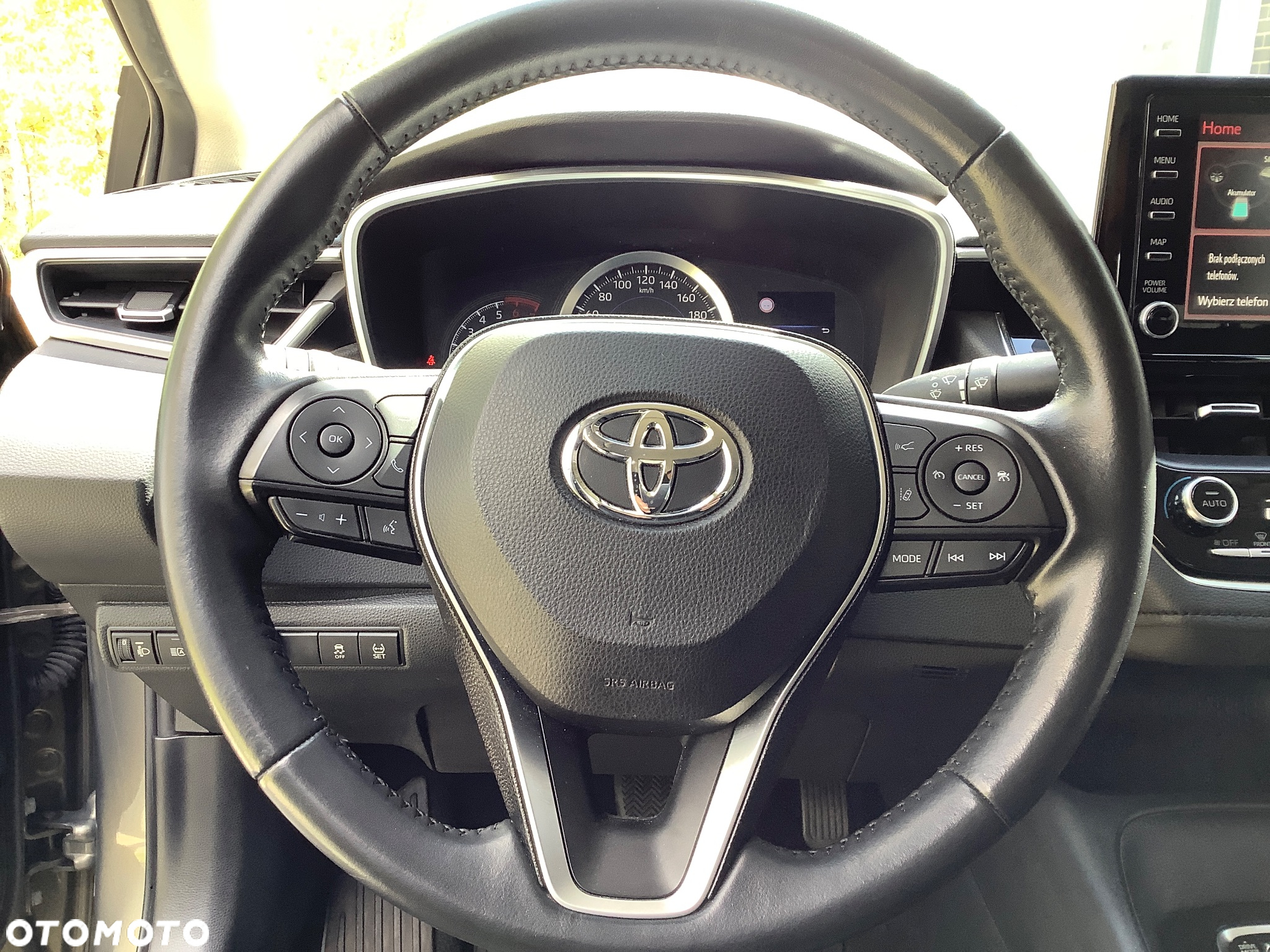 Toyota Corolla 1.8 Hybrid Comfort - 19