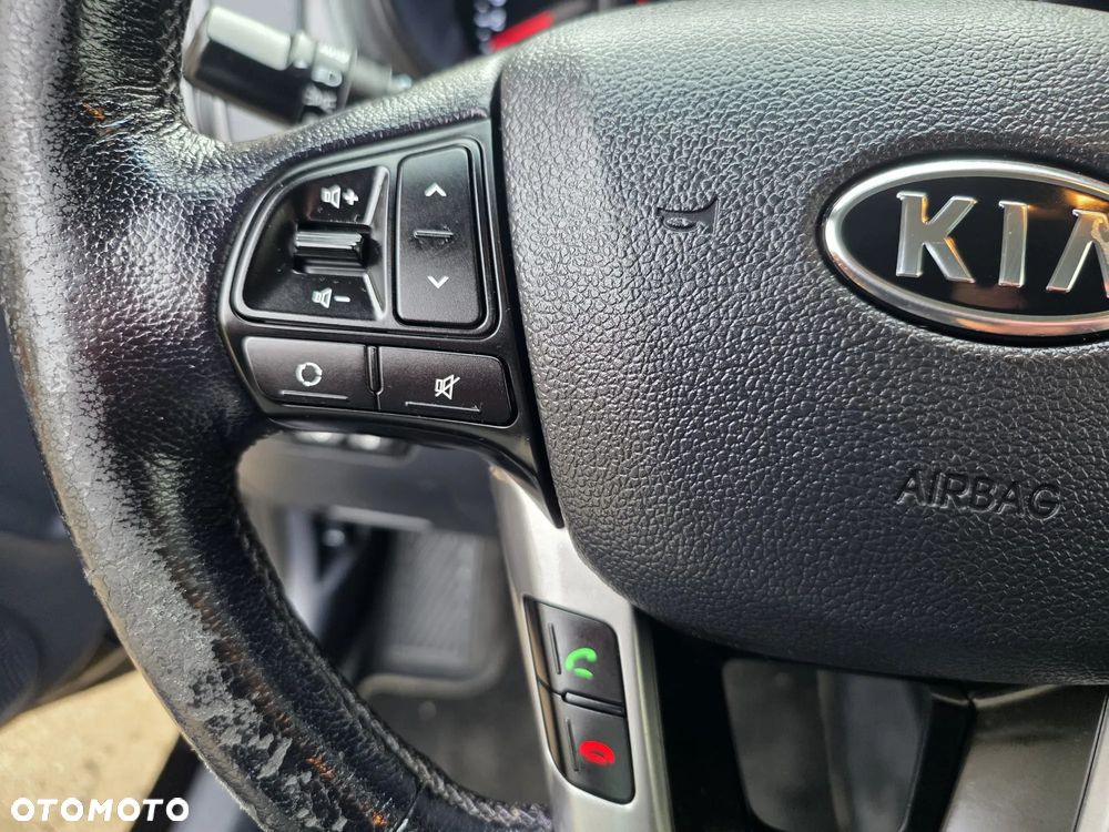 Kia Rio 1.4 Dream Team Edition - 17