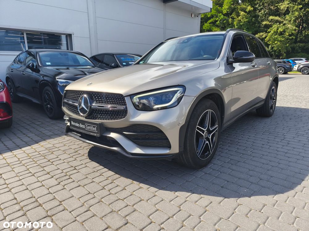 Mercedes-Benz GLC ver-200-d-mhev-4--matic-amg-line