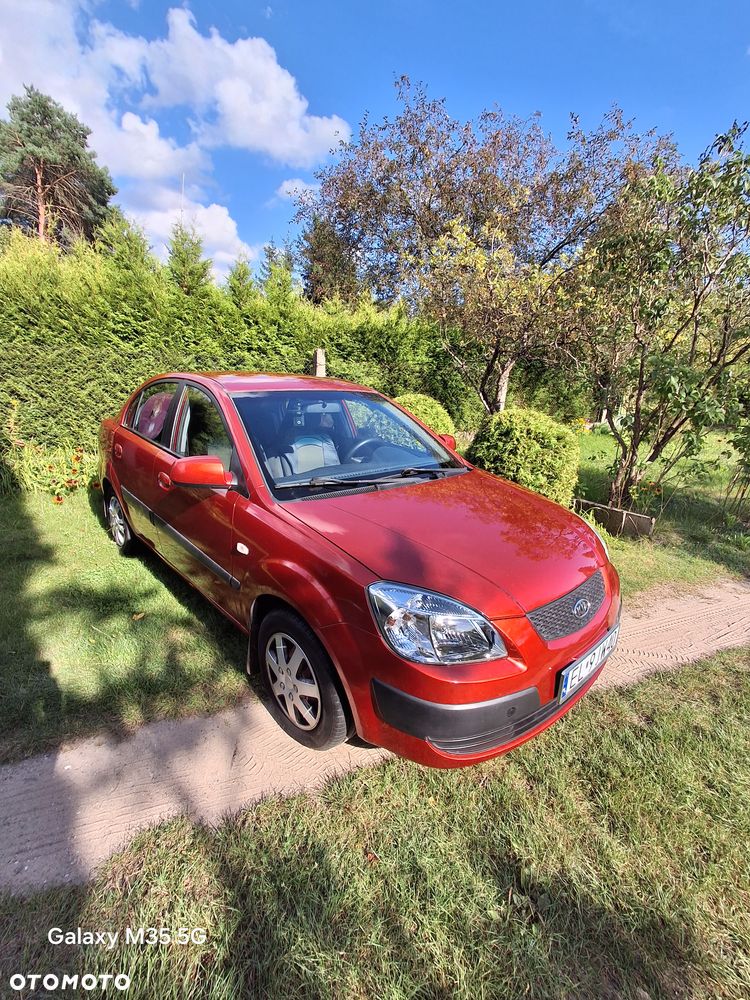Kia Rio 2006 photo 2