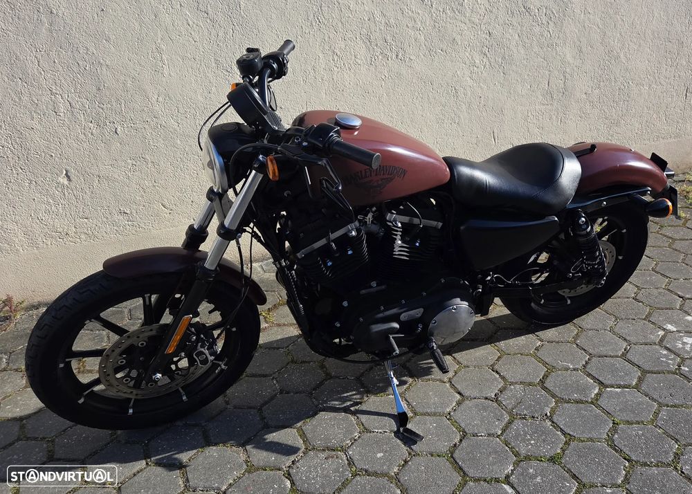 Harley-Davidson Sportster Iron 883 - 2