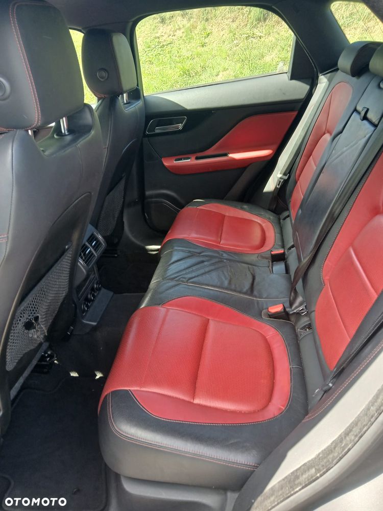 Jaguar F-Pace 20d R-Sport - 6