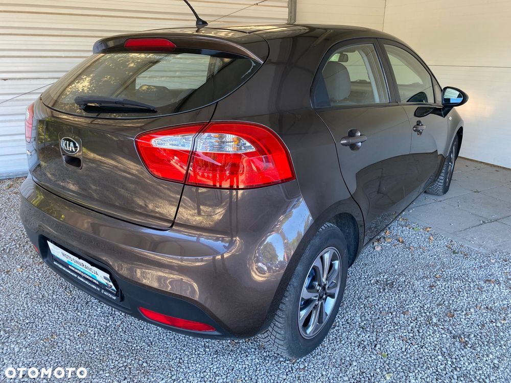 Kia Rio 1.2 M - 24