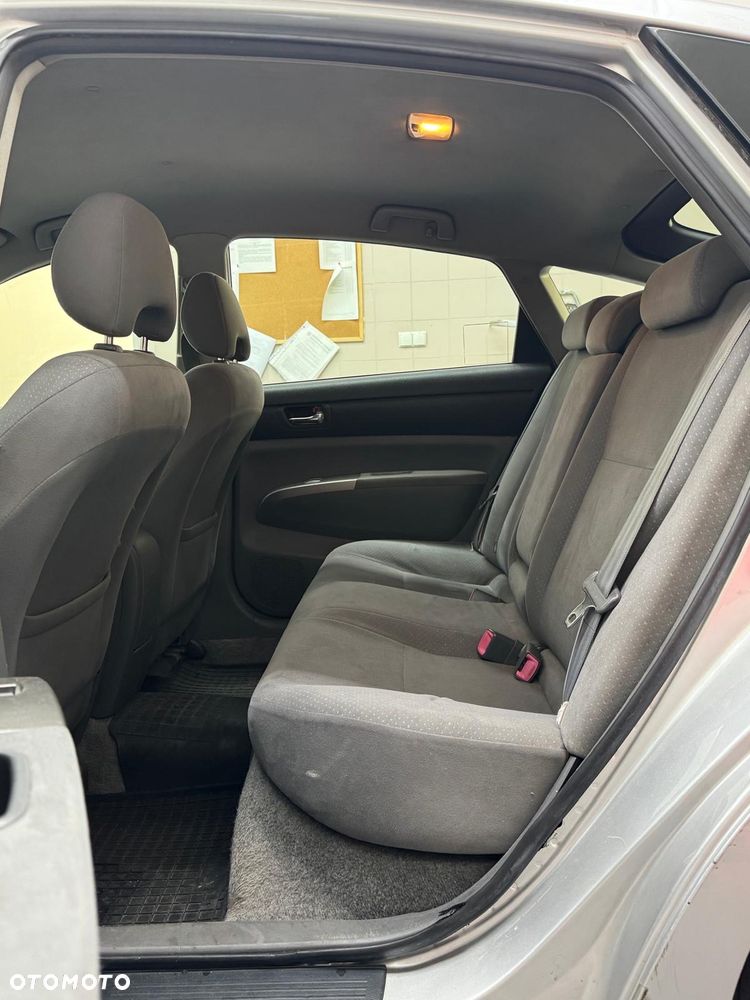 Toyota Prius 1.5 VVT-i Sol (nav) - 10