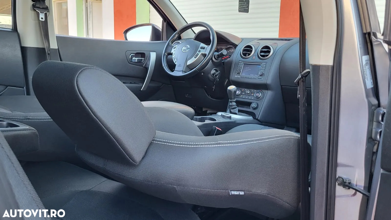 Nissan Qashqai 2.0 dCi DPF 4x4 acenta - 15