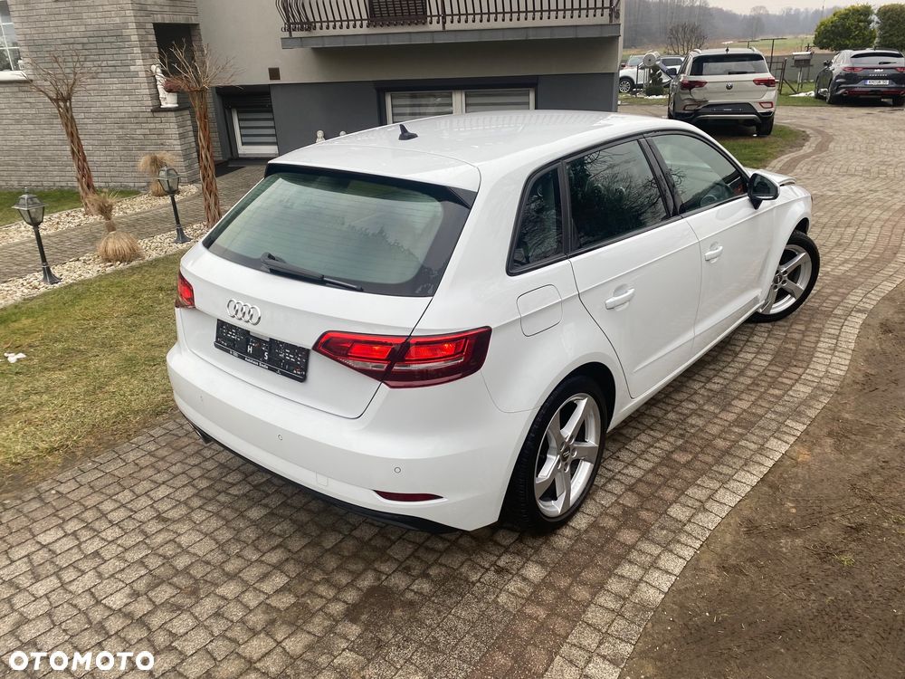 Audi A3 Sportback 35 TFSI cylinder on demand design - 13