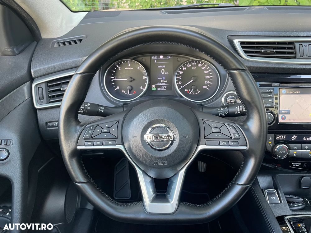 Nissan Qashqai 1.6 DCI Xtronic TEKNA+ - 20