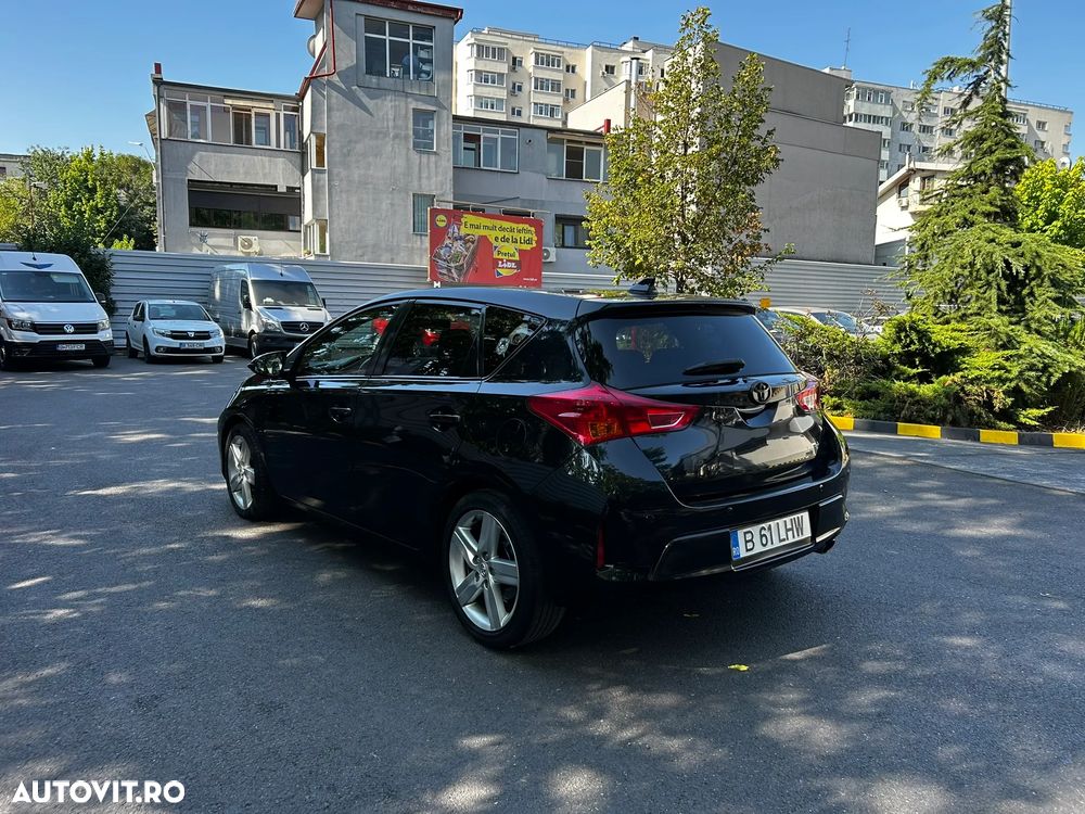 Toyota Auris 2.0 L D-4D Stop&Start Luna - 7