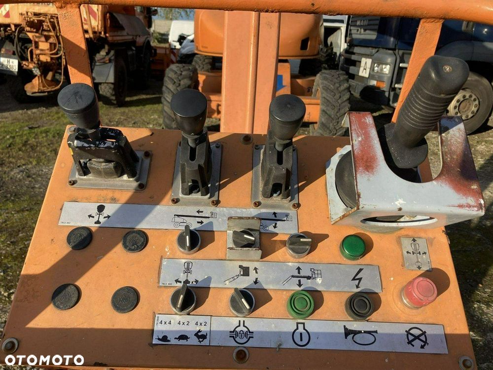 Inny Podnośnik koszowy Haulotte H23 zwyżka 4x4 12082 mg 23 metrów - 17