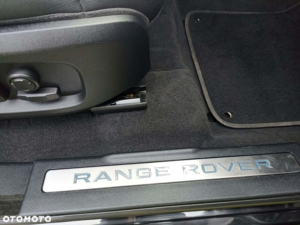 Land Rover Range Rover Evoque - 24
