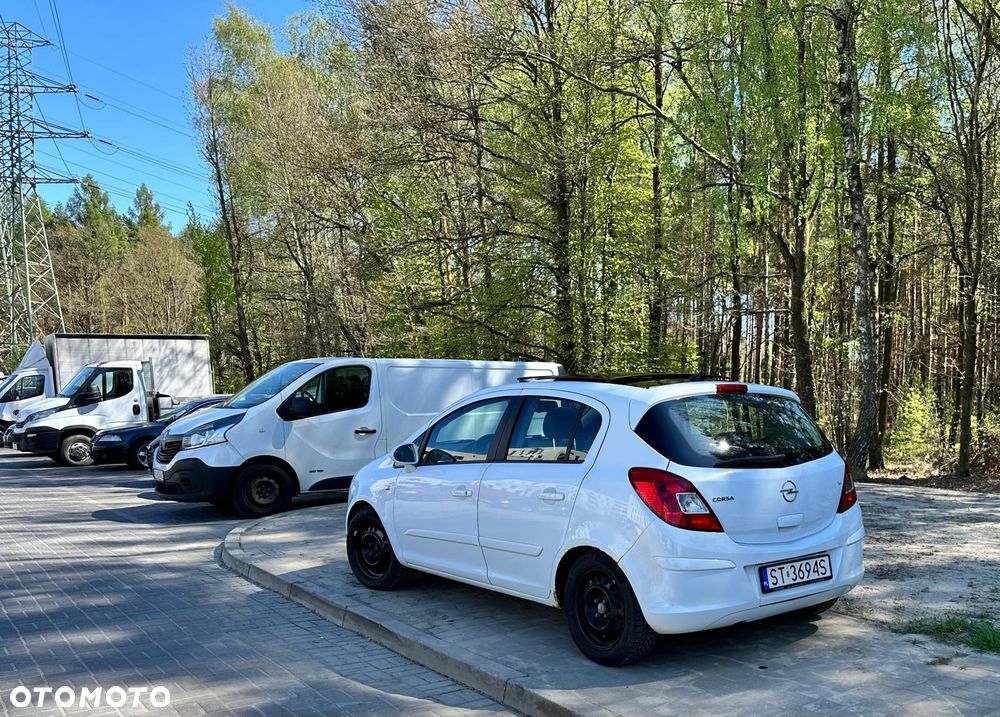 Opel Corsa 1.4 16V Cosmo - 6